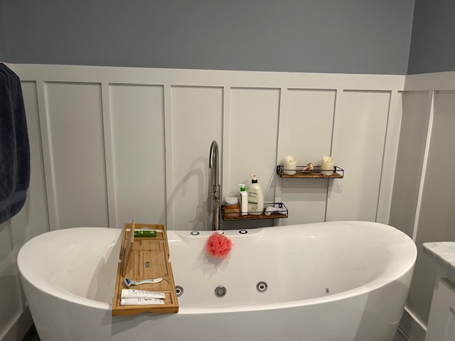 Lot 328 Bathtub2