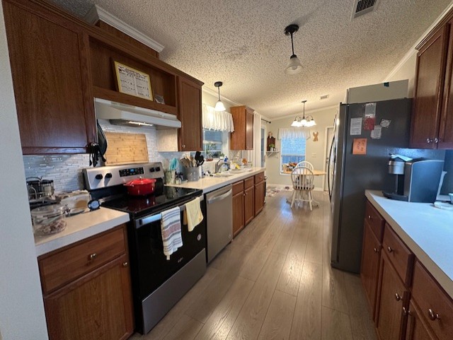 lot 23 kitchen